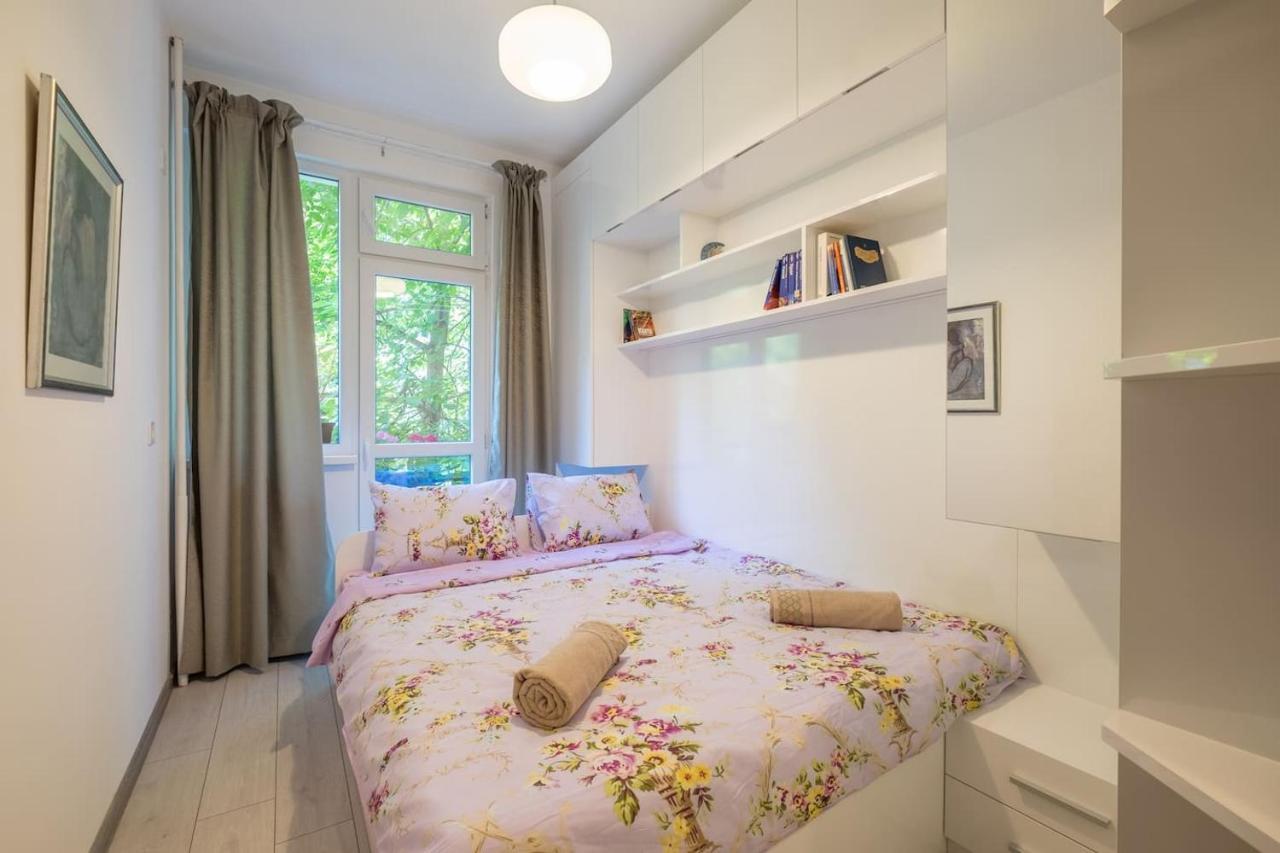 Your Perfect Place To Stay On Vitosha Str Apt Szófia Kültér fotó