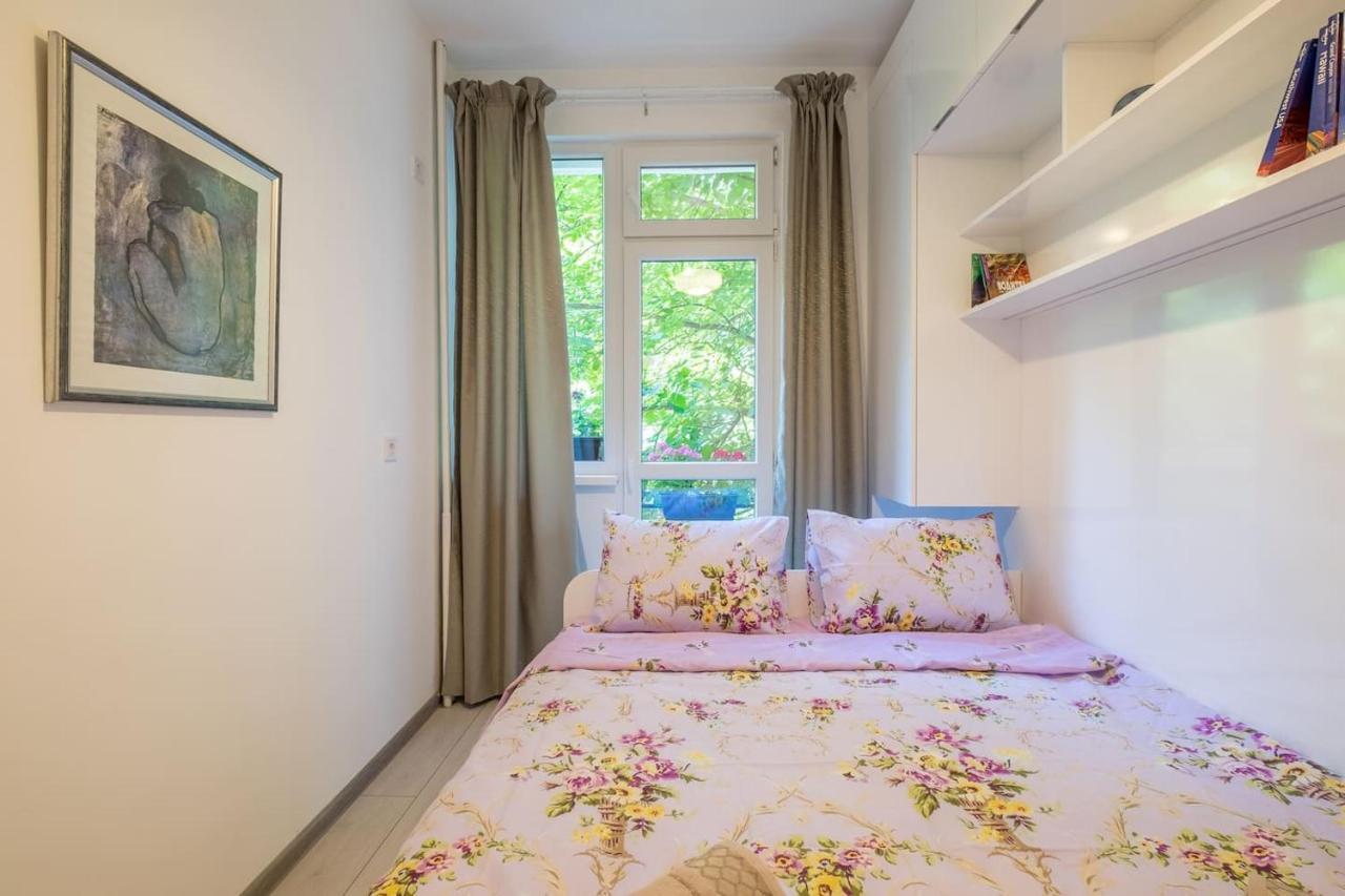 Your Perfect Place To Stay On Vitosha Str Apt Szófia Kültér fotó