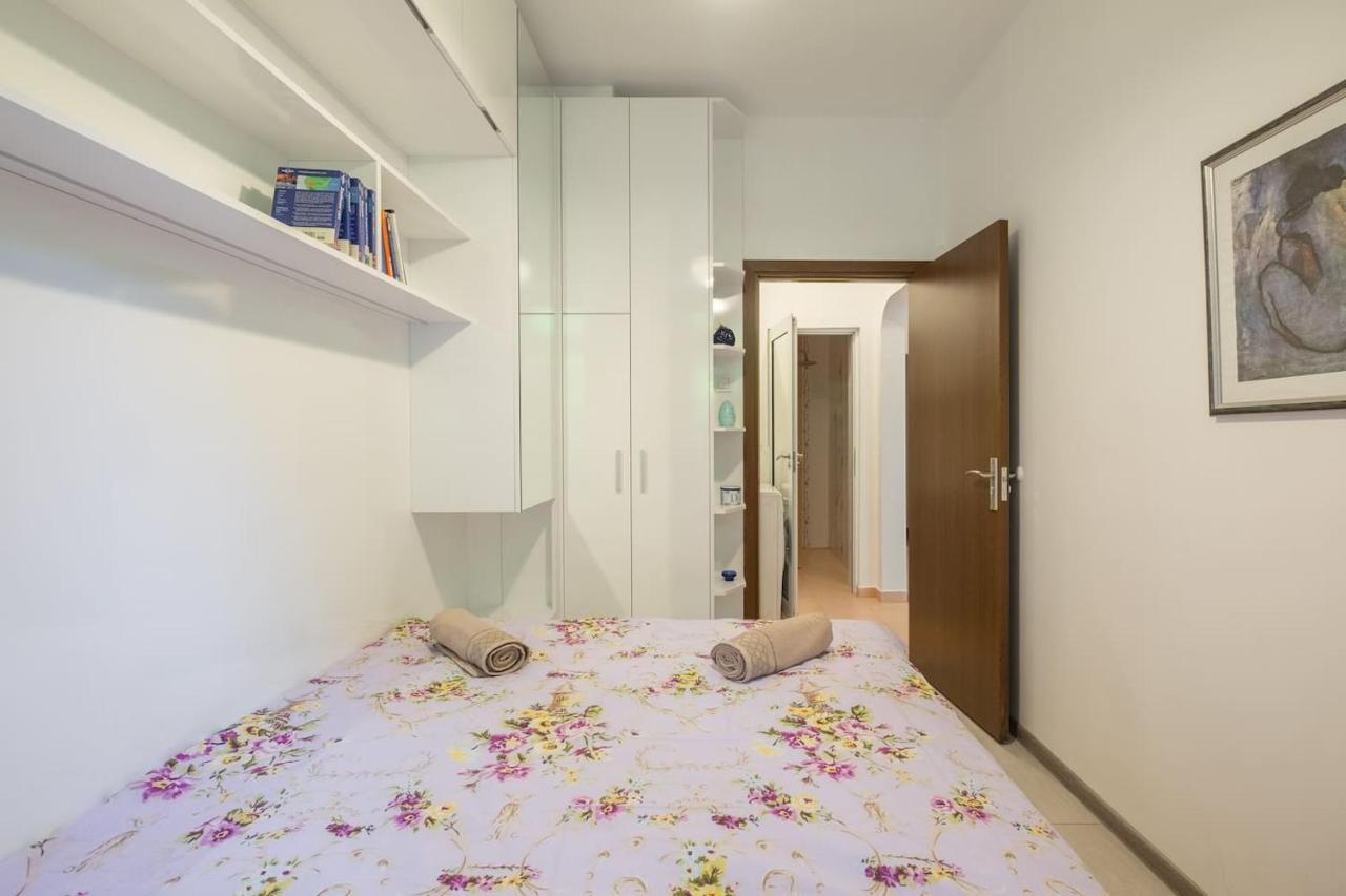 Your Perfect Place To Stay On Vitosha Str Apt Szófia Kültér fotó
